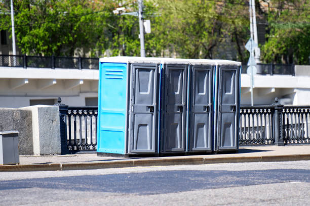 Porta potty delivery and setup in Lauderdale By The Sea, FL